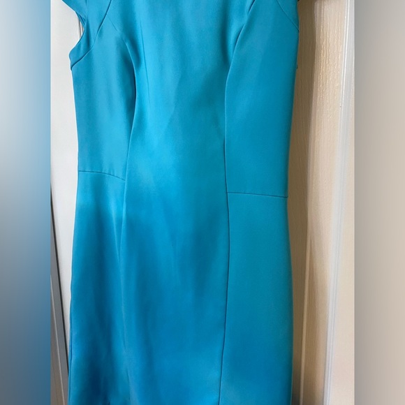 Turquoise blue cap sleeve dress worn only once! Size 6 - Picture 4 of 5
